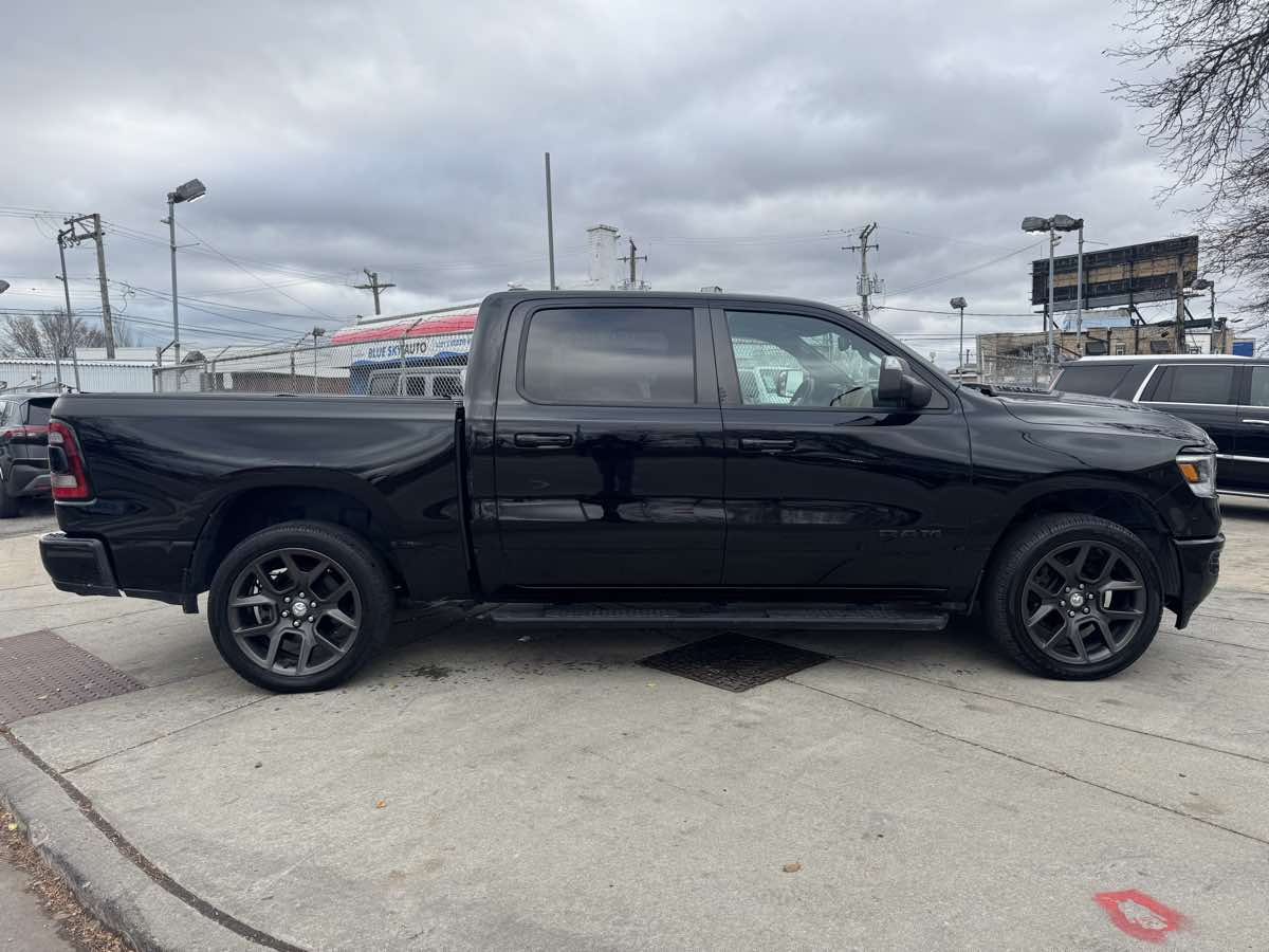 2020 Ram 1500 Sport photo 4