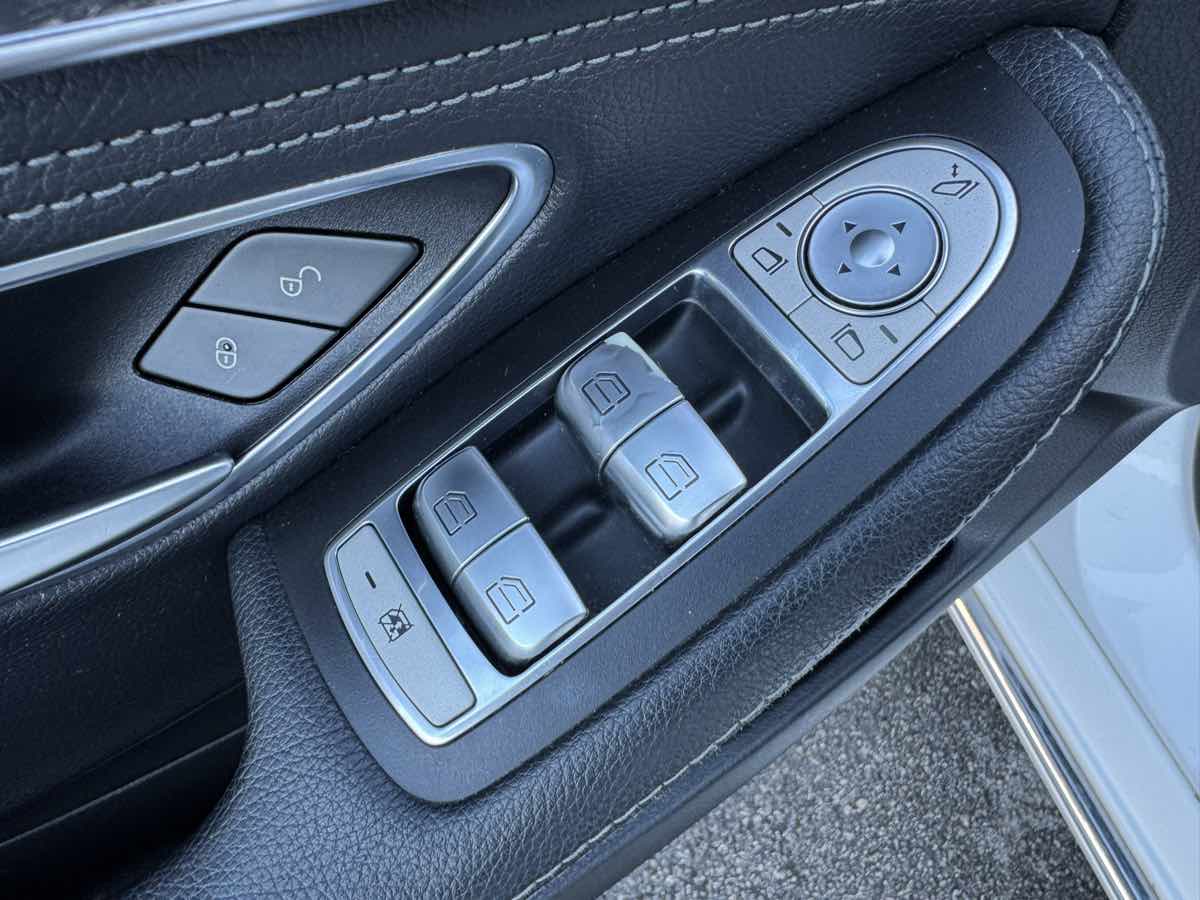 2015 Mercedes-Benz C-Class C300 - Photo 23