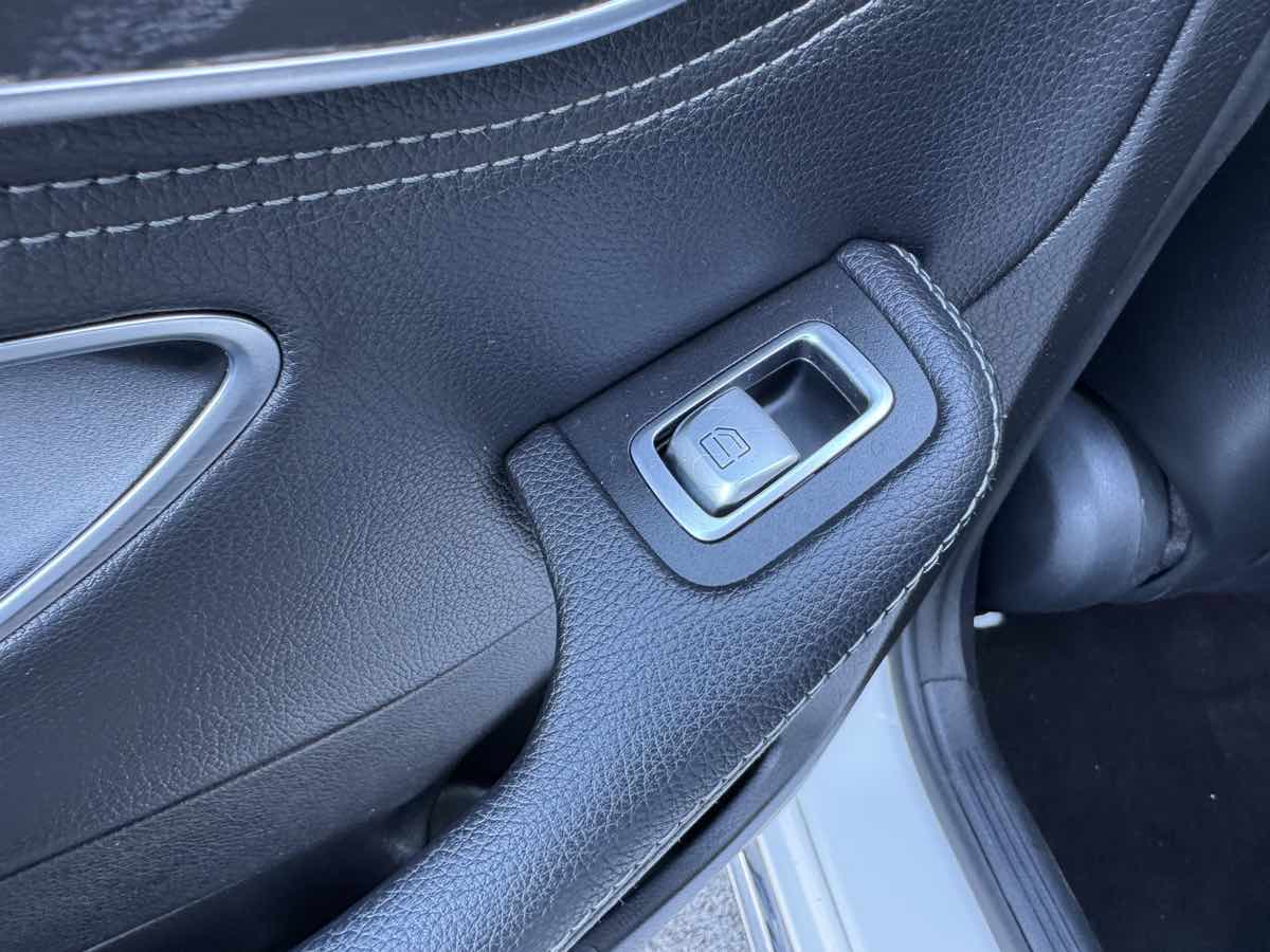 2015 Mercedes-Benz C-Class C300 - Photo 42