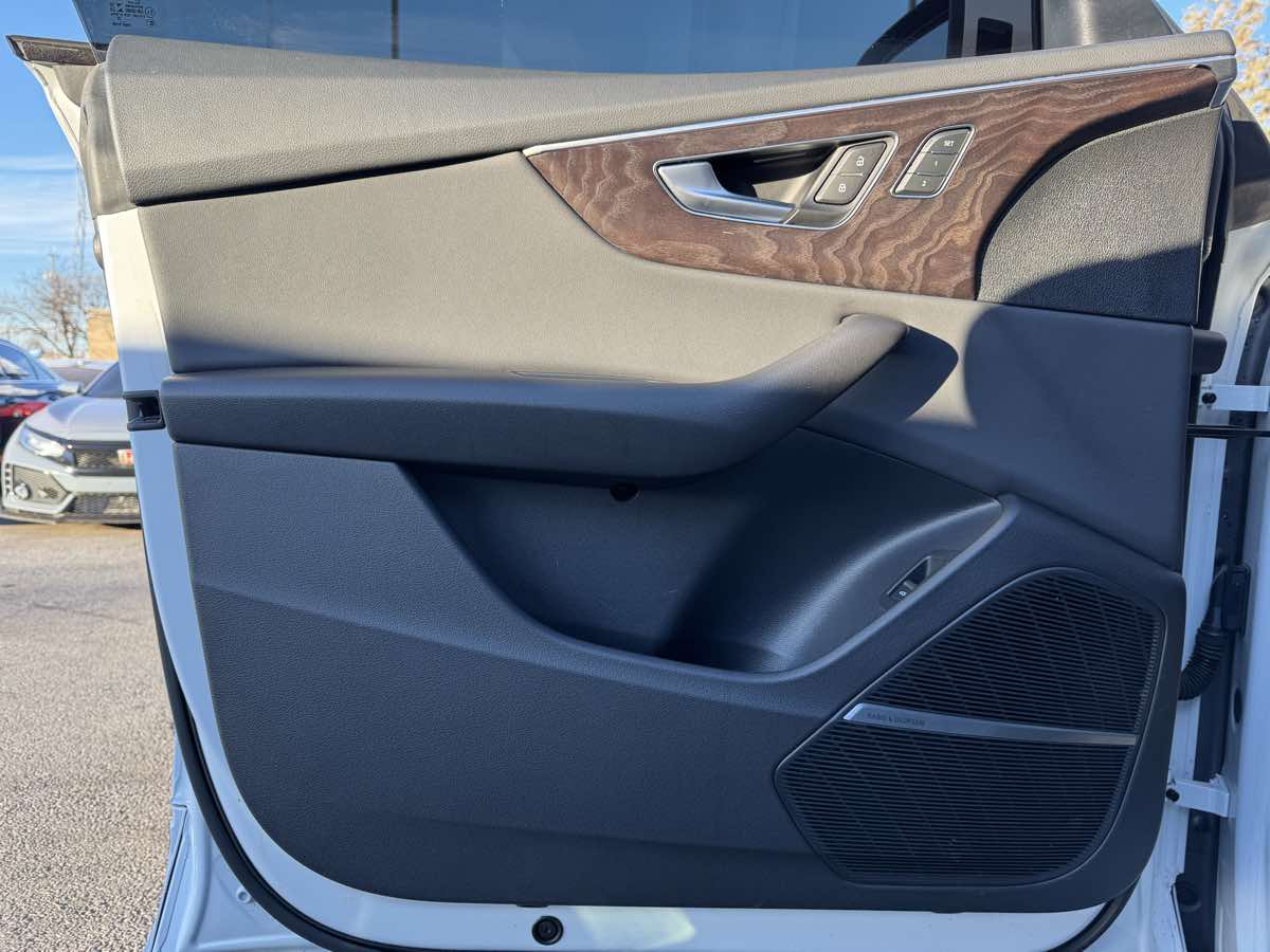 2021 Audi Q8 Premium Plus - Photo 25