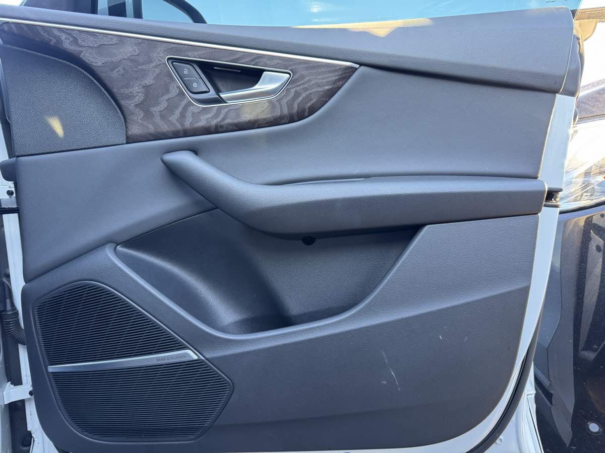 2021 Audi Q8 Premium Plus - Photo 32