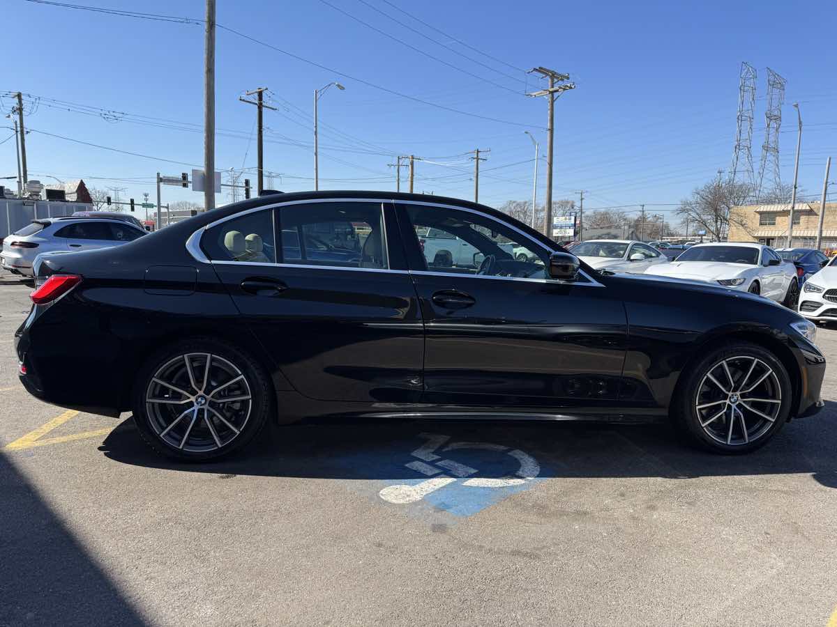 2020 BMW 3 Series 330i - Photo 4