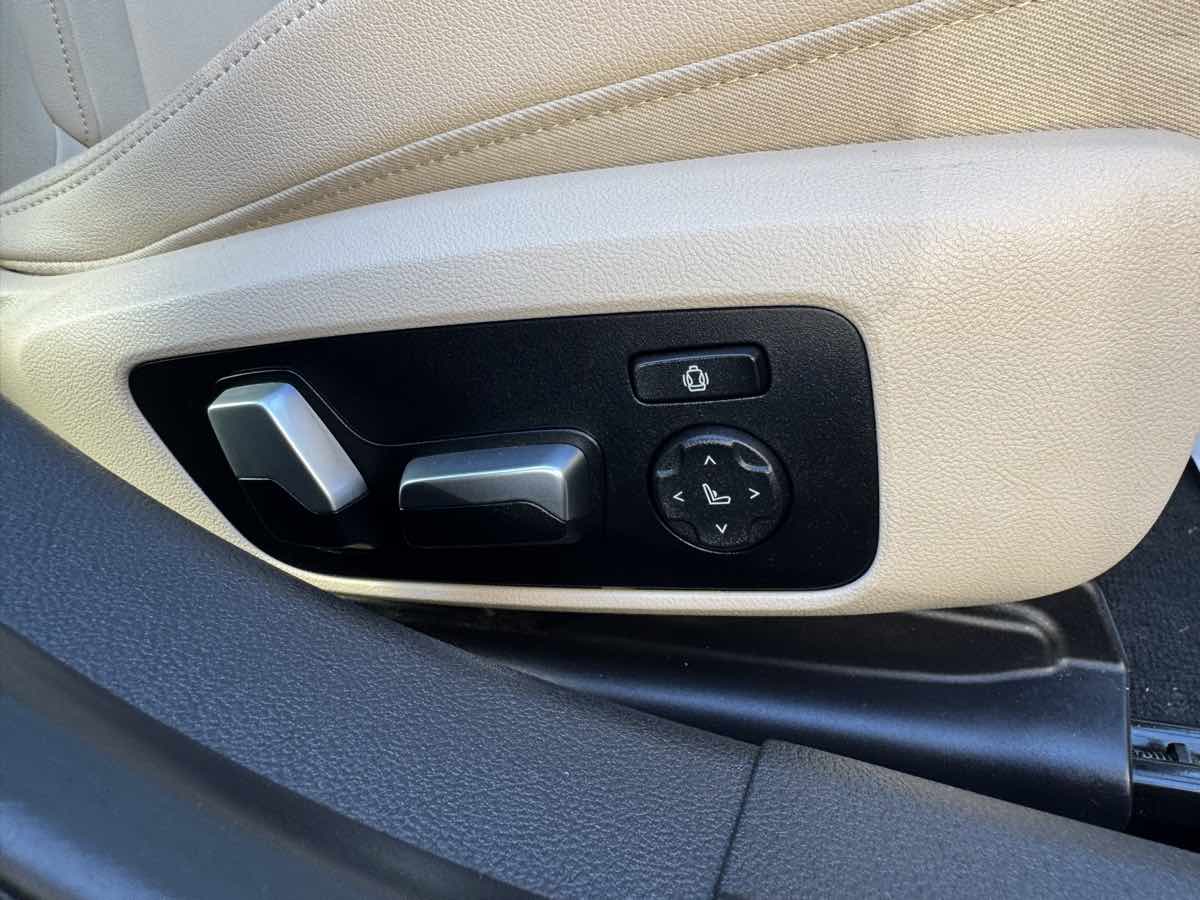 2020 BMW 3 Series 330i - Photo 32