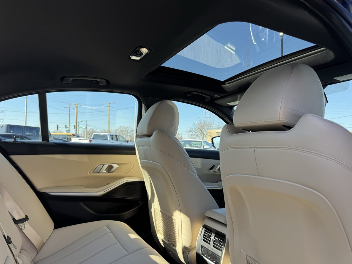 2020 BMW 3 Series 330i - Photo 36
