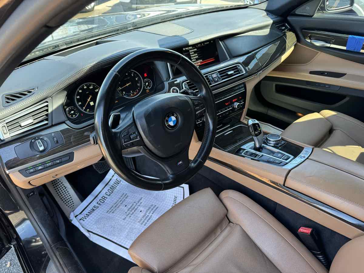 2015 BMW 7 Series 740Li - Photo 11