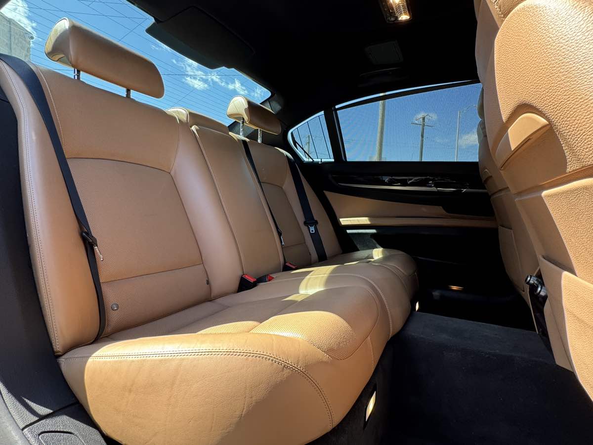 2015 BMW 7 Series 740Li - Photo 40