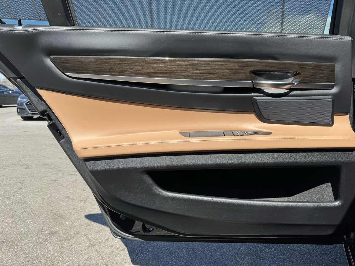 2015 BMW 7 Series 740Li - Photo 47
