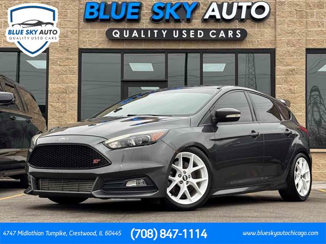 Gray (Magnetic) 2017 Ford Focus ST Hatchback Front-Wheel Drive Manual