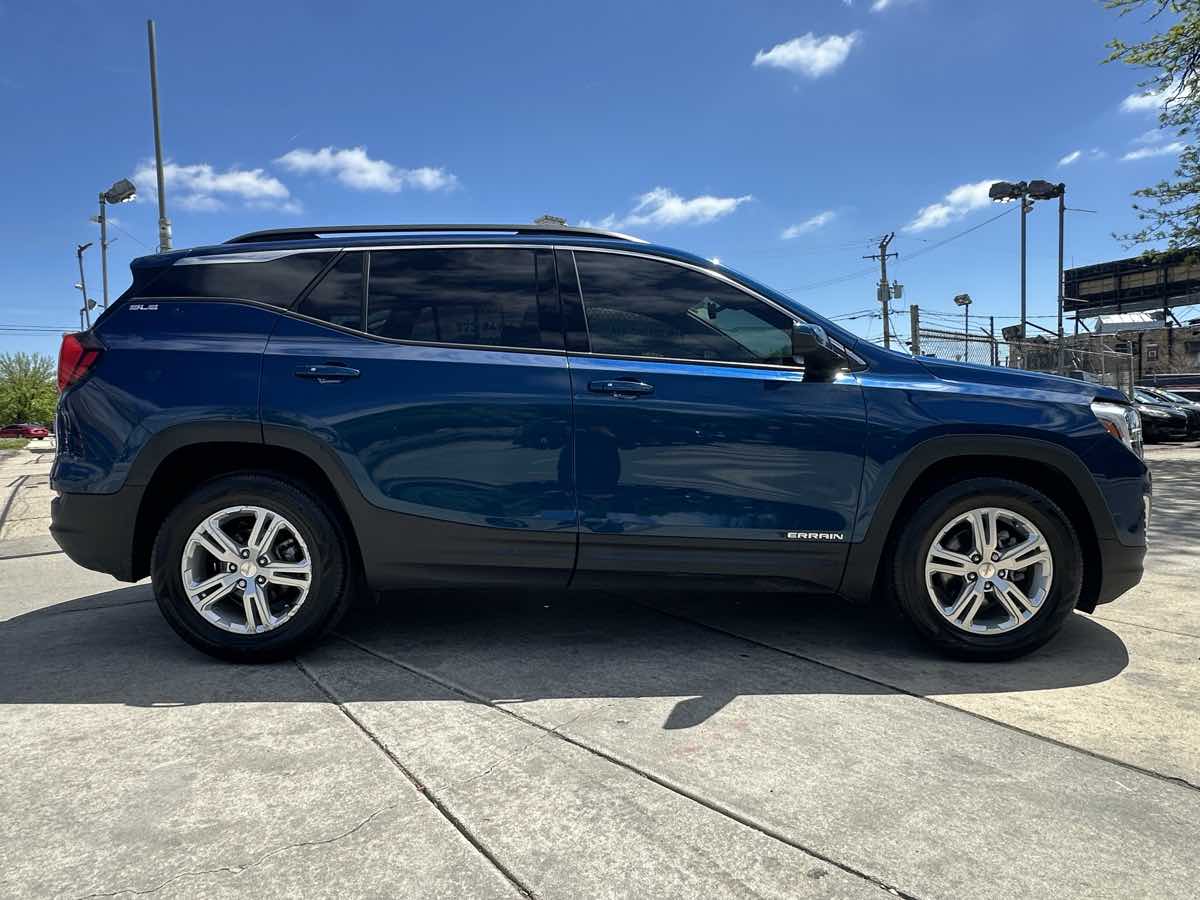 View vehicle photo 4