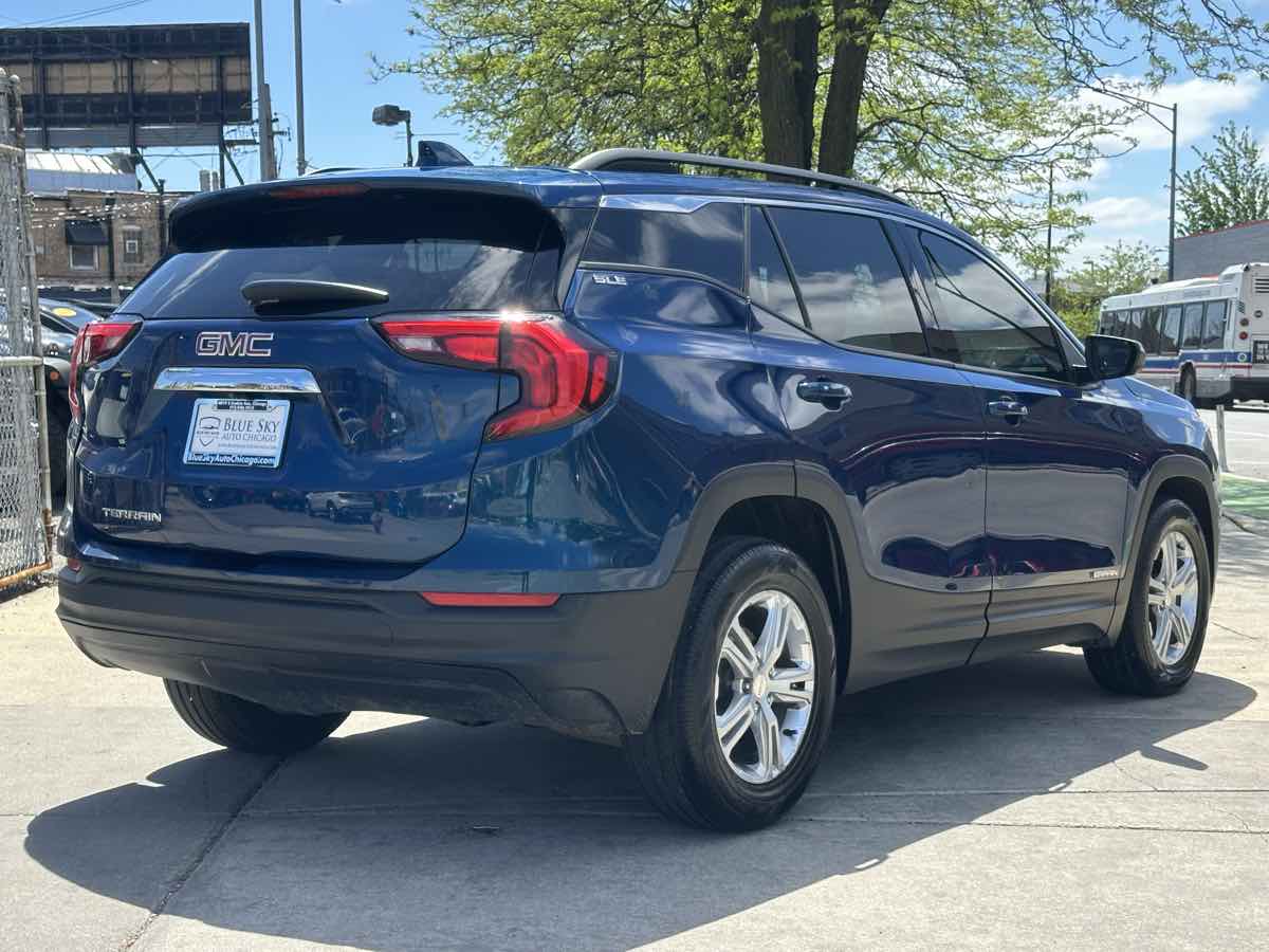 View vehicle photo 5