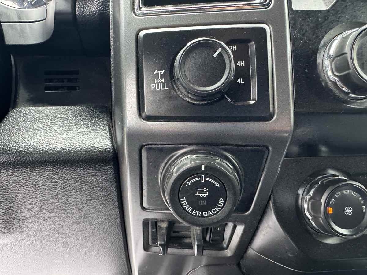 2019 Ford F-150 XLT - Photo 16