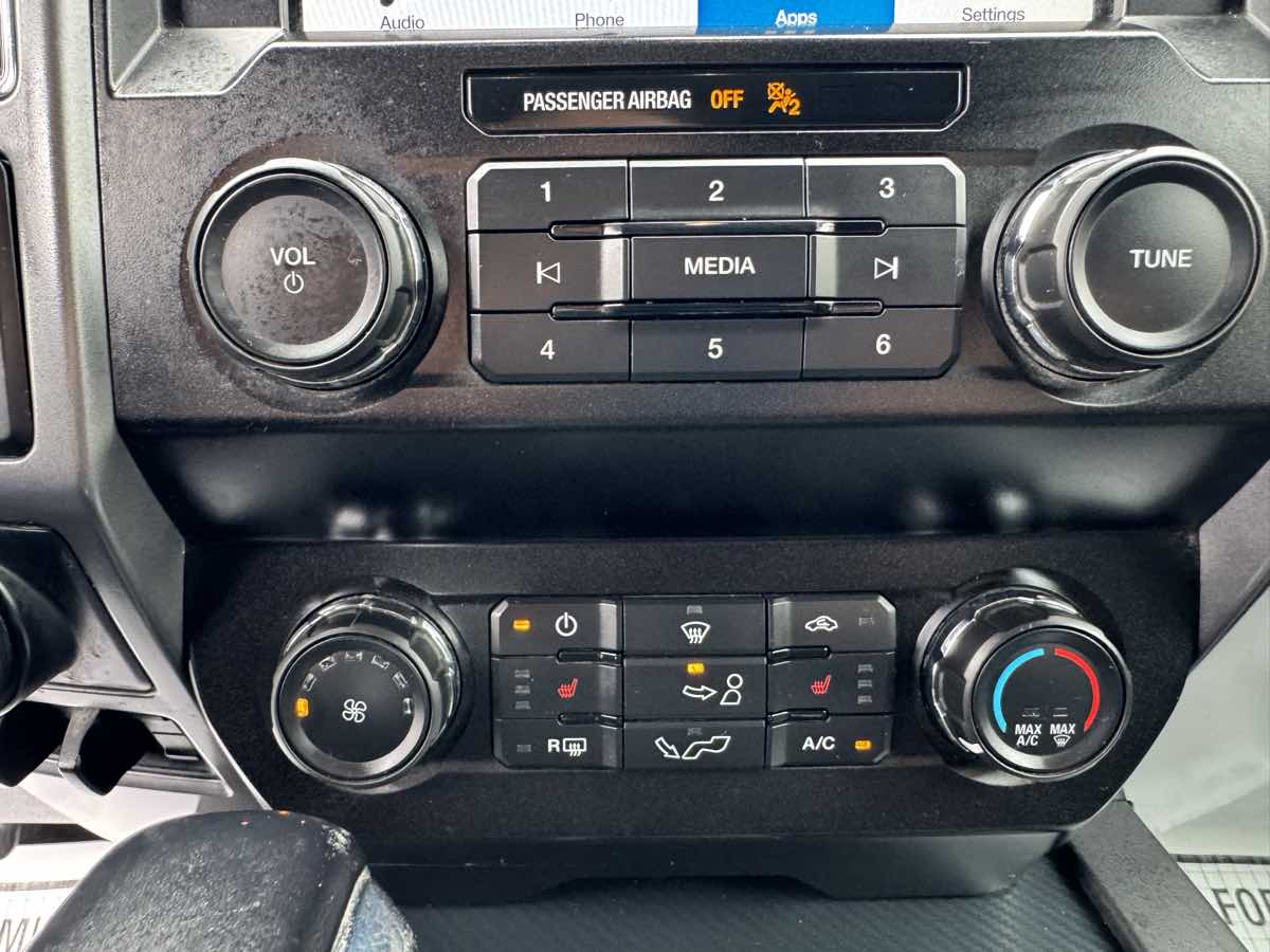 2019 Ford F-150 XLT - Photo 19