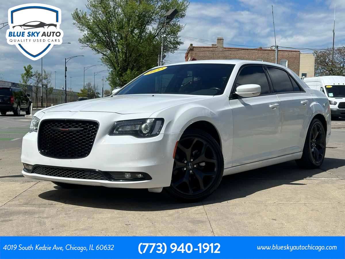 2022 Chrysler 300 S's photo