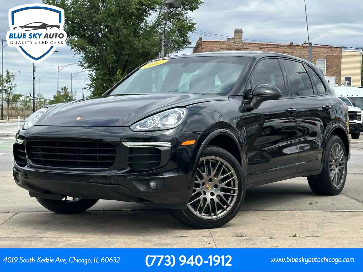 2017 Porsche Cayenne Platinum Edition's photo