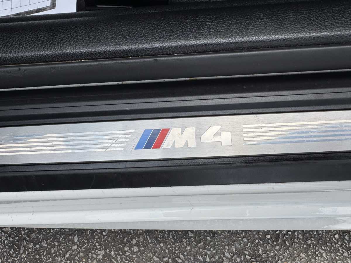 2015 BMW M4 Coupe Base - Photo 32