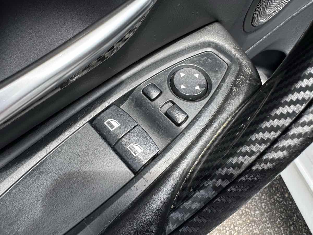 2015 BMW M4 Coupe Base - Photo 34