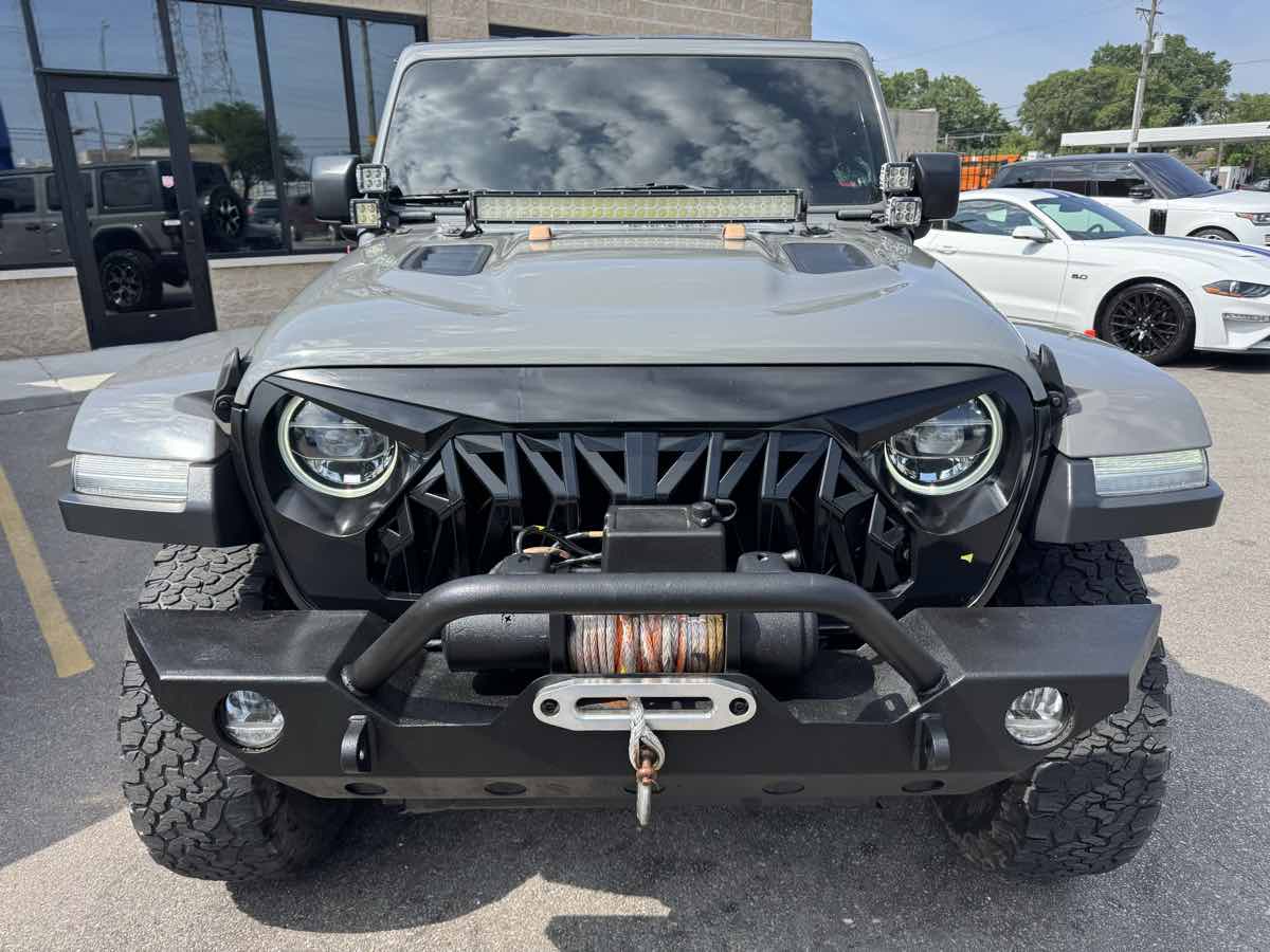 View vehicle photo 2