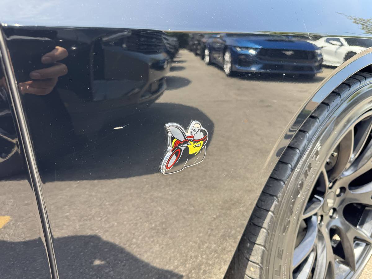 View vehicle photo 4