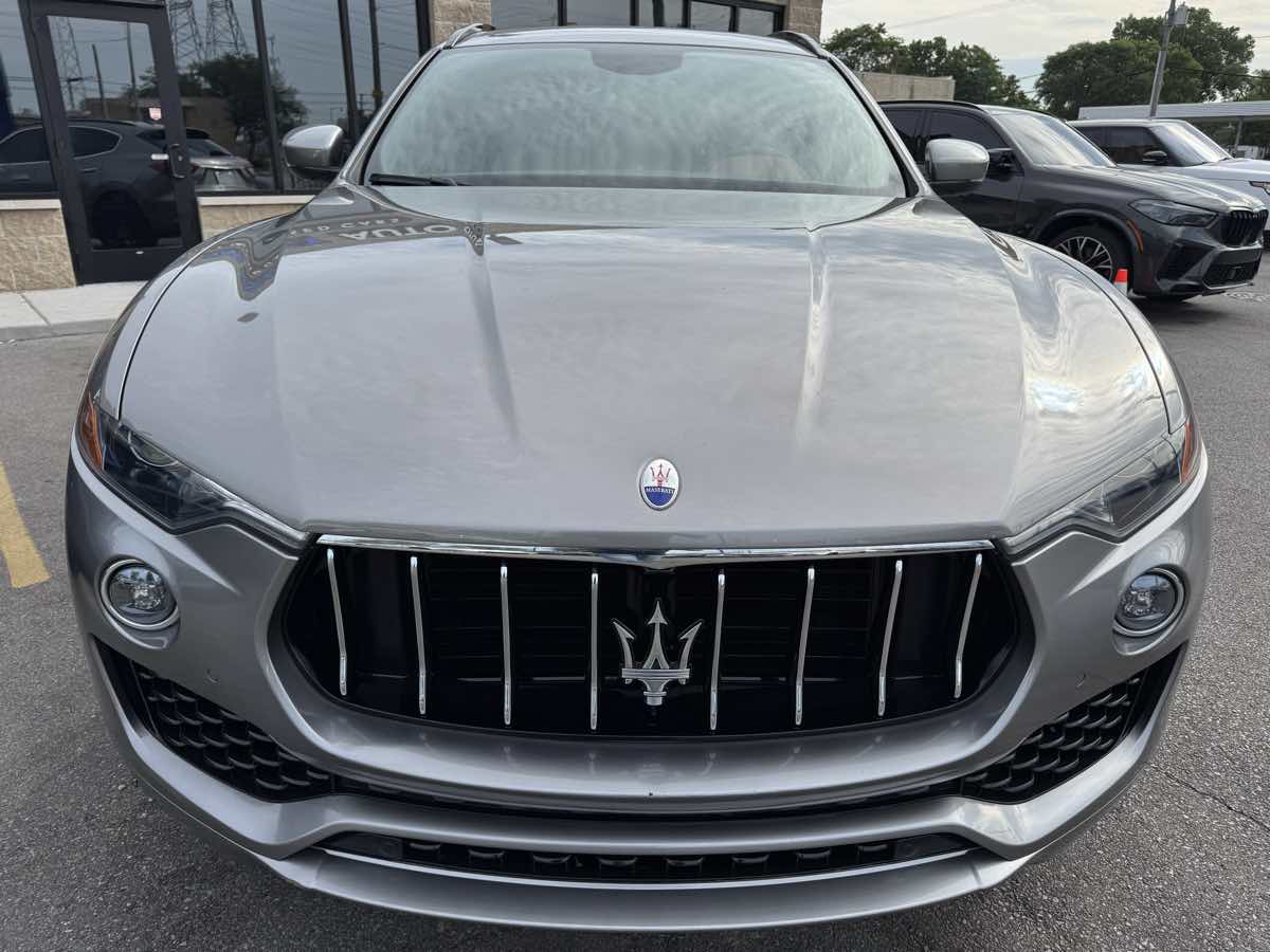 View vehicle photo 2