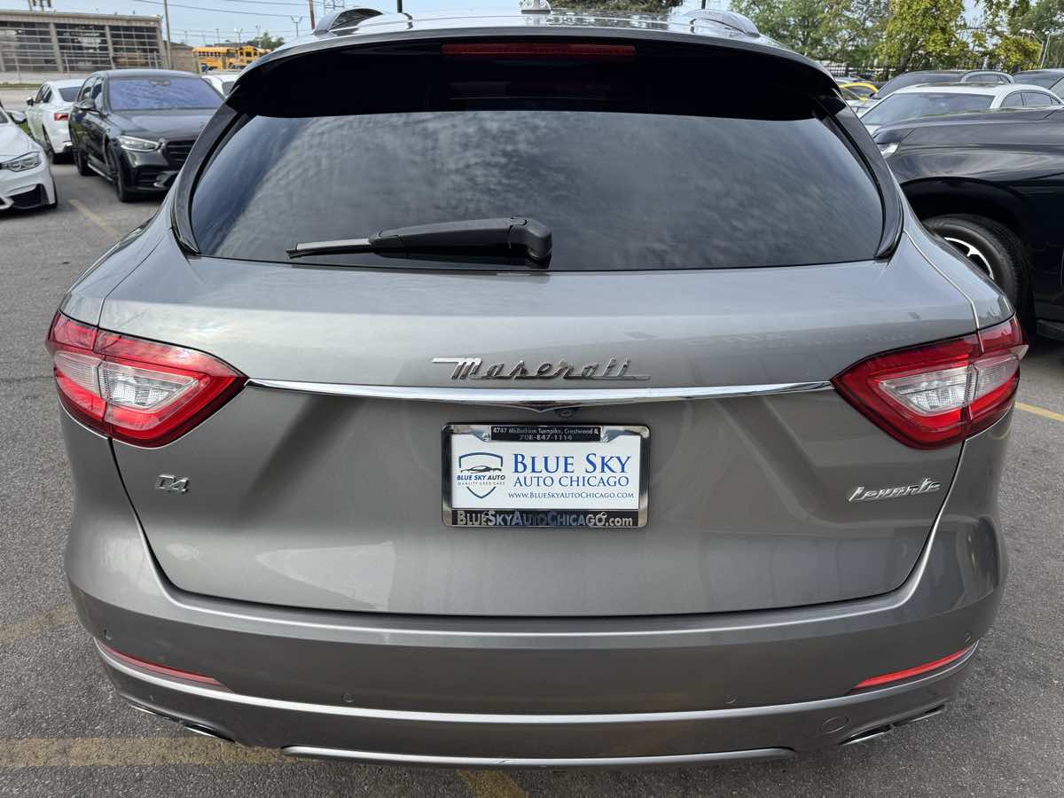 View vehicle photo 6