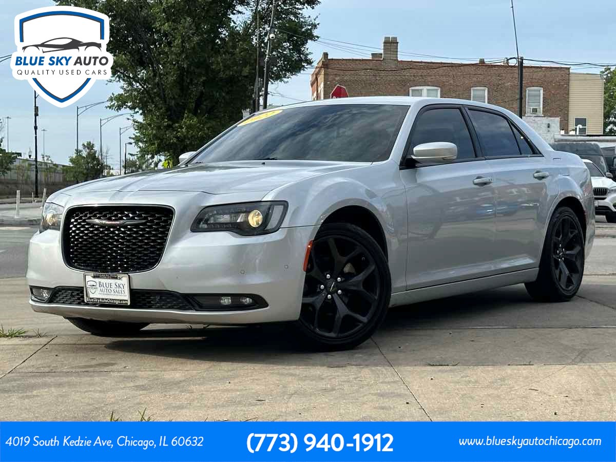 Silver Mist Clearcoat 2022 Chrysler 300 Sedan Rear-Wheel Drive Automatic