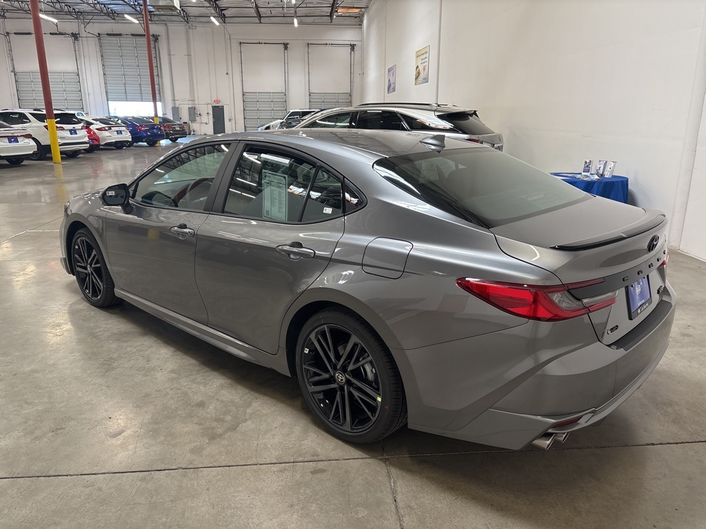 2025 Toyota Camry Hybrid XSE photo 2