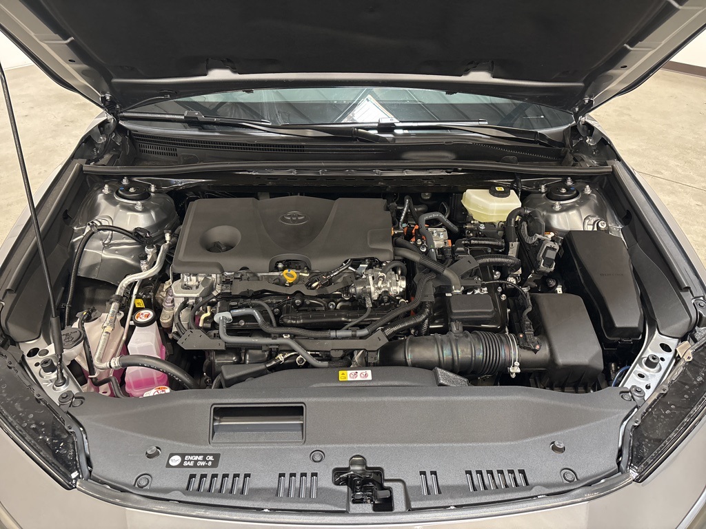 2025 Toyota Camry Hybrid XSE photo 7