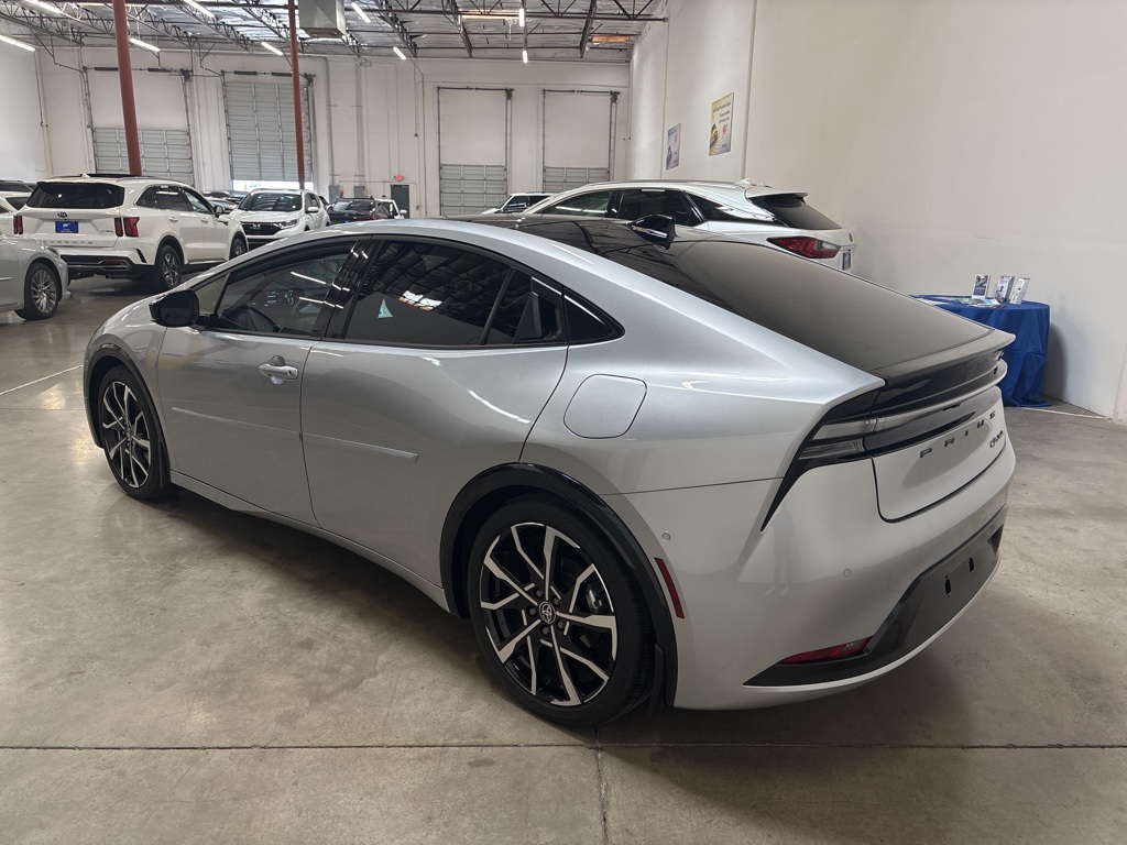 2024 Toyota Prius Prime XSE Premium photo 3