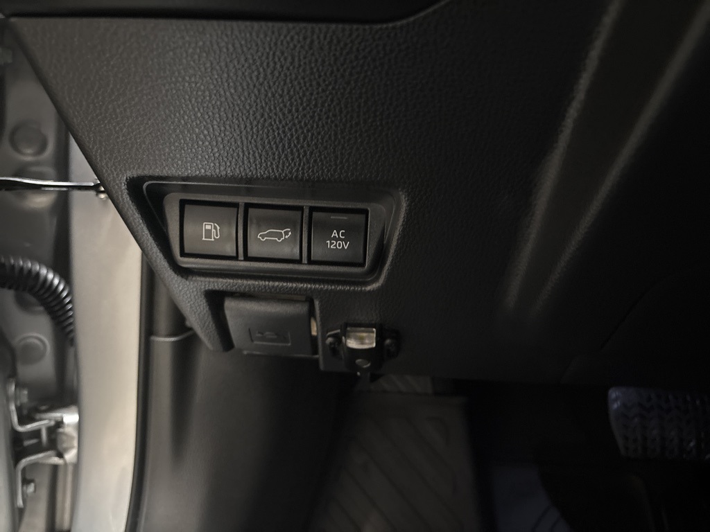2024 Toyota Prius Prime XSE Premium photo 17