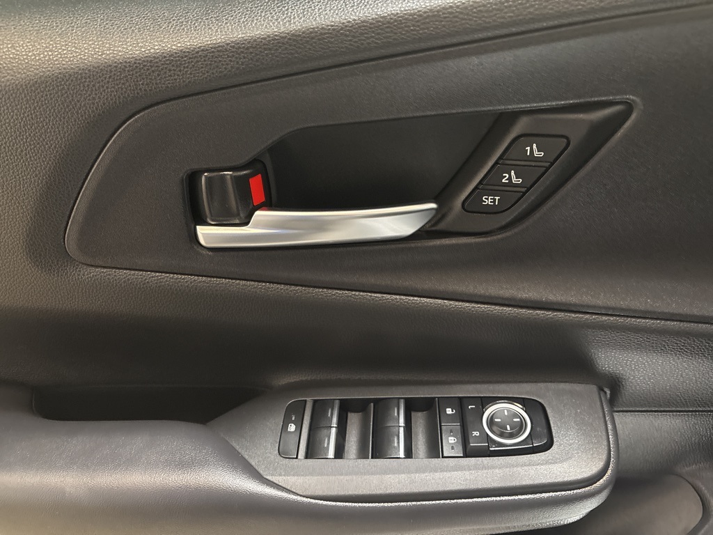 2024 Toyota Prius Prime XSE Premium photo 18