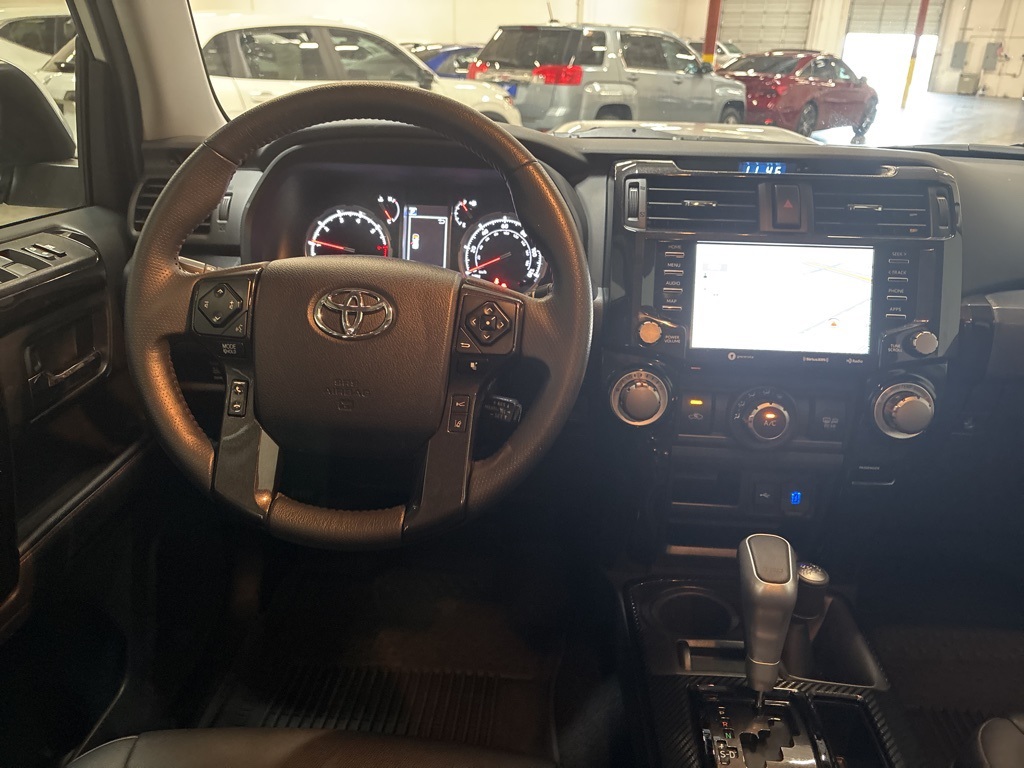2022 Toyota 4Runner TRD Off-Road Premium photo 10