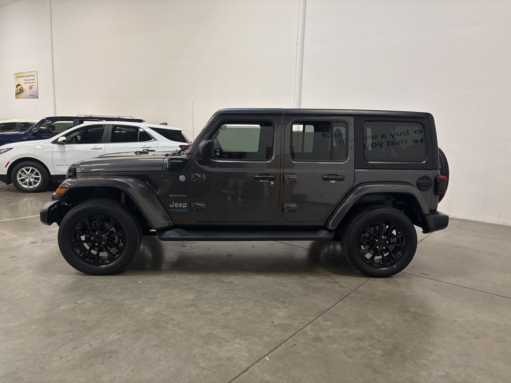 2022 Jeep Wrangler 4xe Unlimited Sahara photo 2