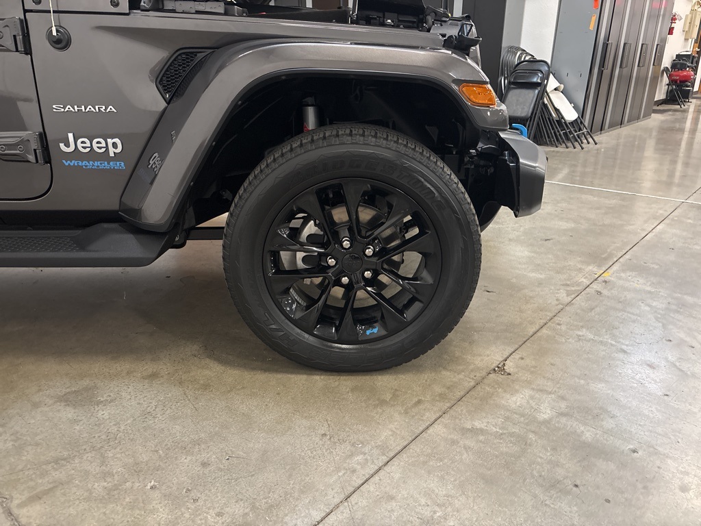 2022 Jeep Wrangler 4xe Unlimited Sahara photo 24