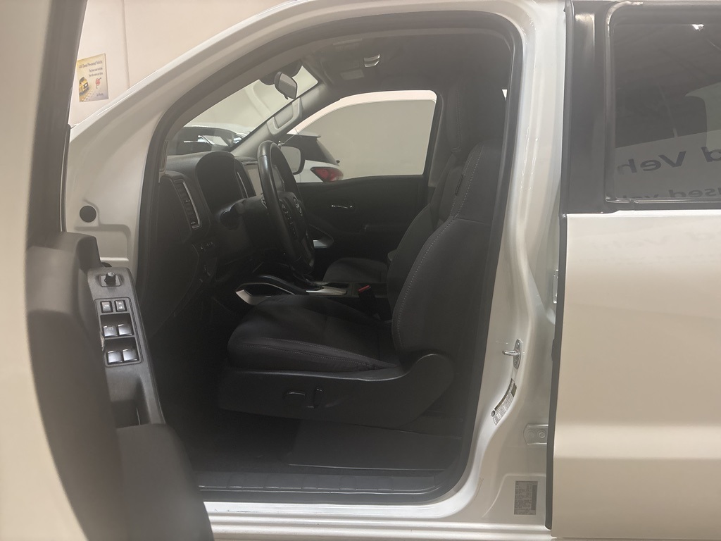 2024 Nissan Frontier SV photo 8