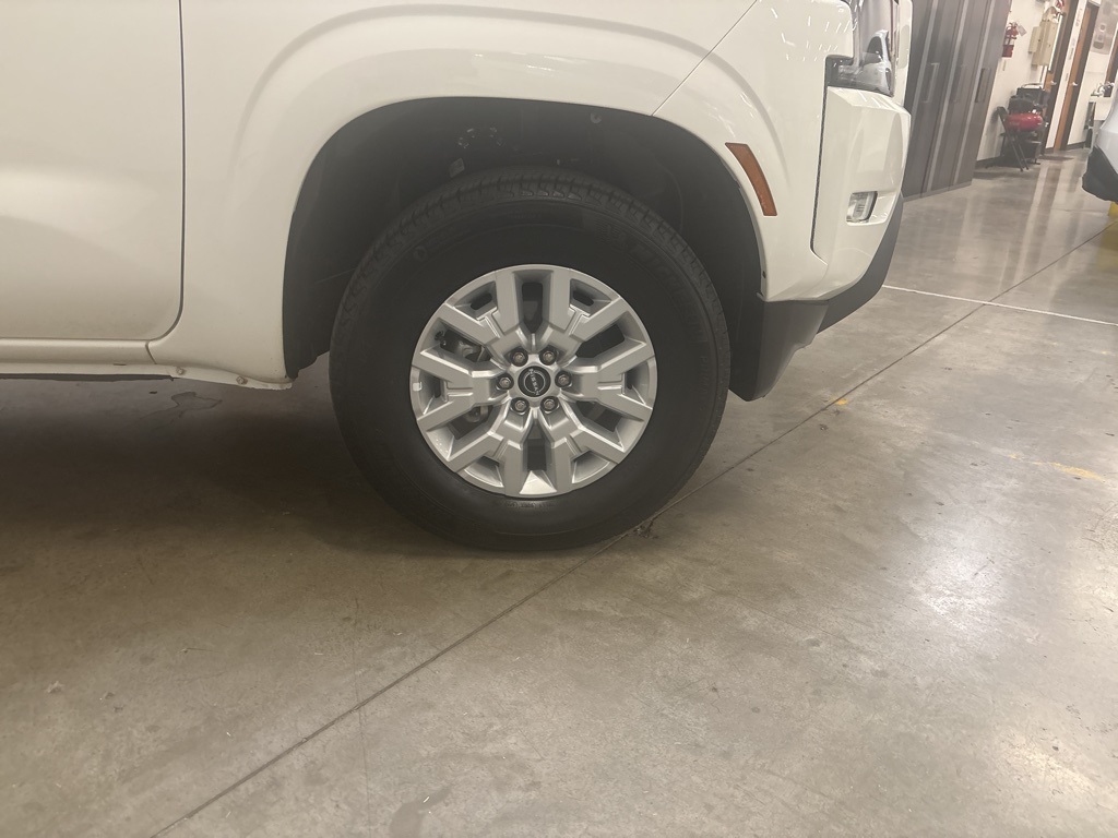 2024 Nissan Frontier SV photo 19