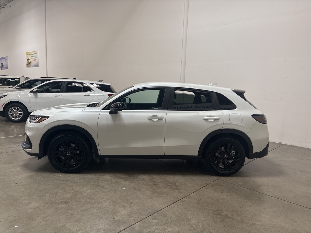 2026 Honda HR-V Sport photo 2