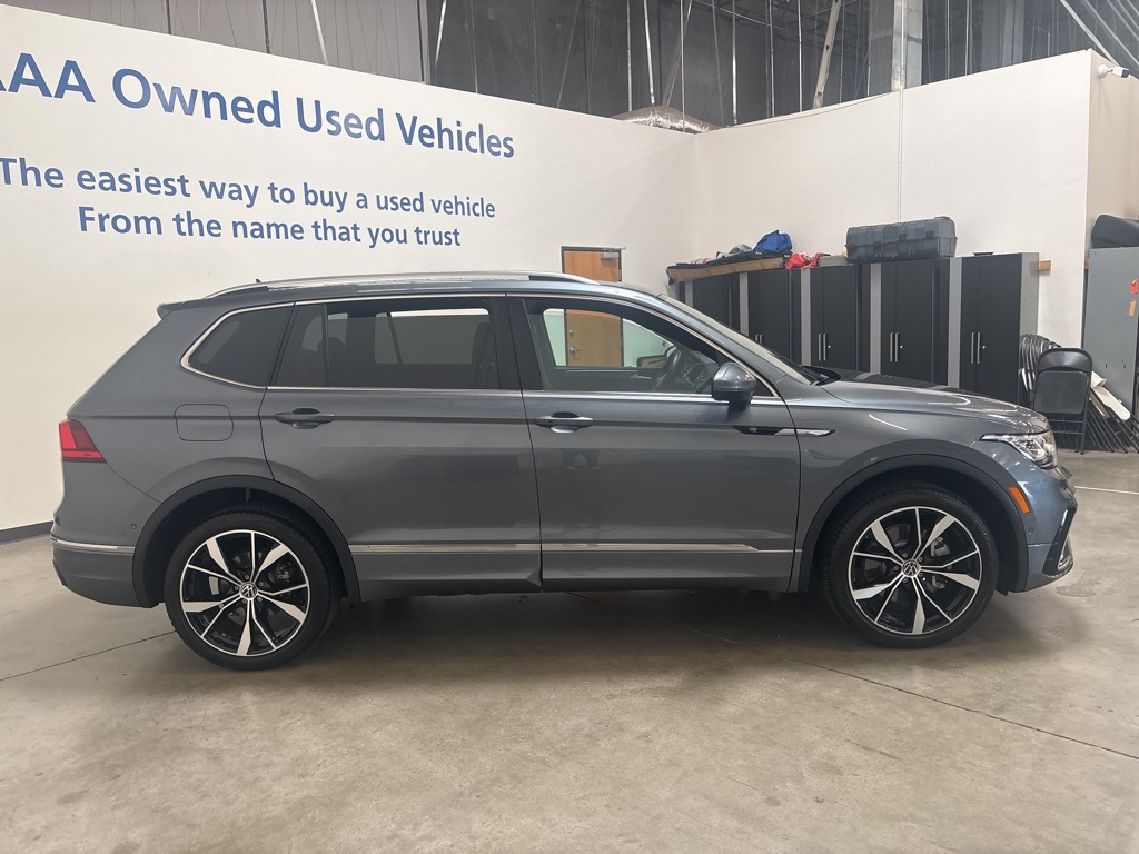 2022 Volkswagen Tiguan SEL Premium R-Line photo 5