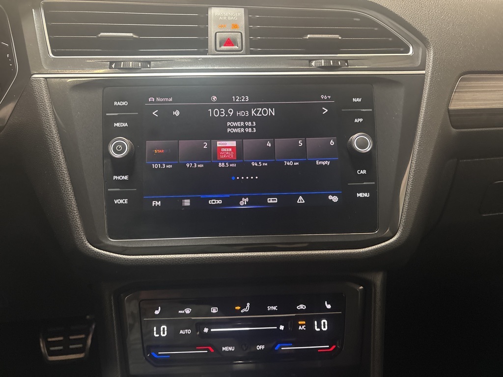 2022 Volkswagen Tiguan SEL Premium R-Line photo 12