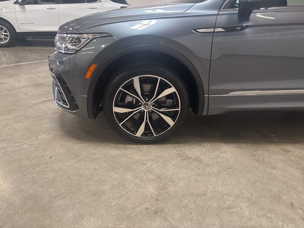 2022 Volkswagen Tiguan SEL Premium R-Line photo 21
