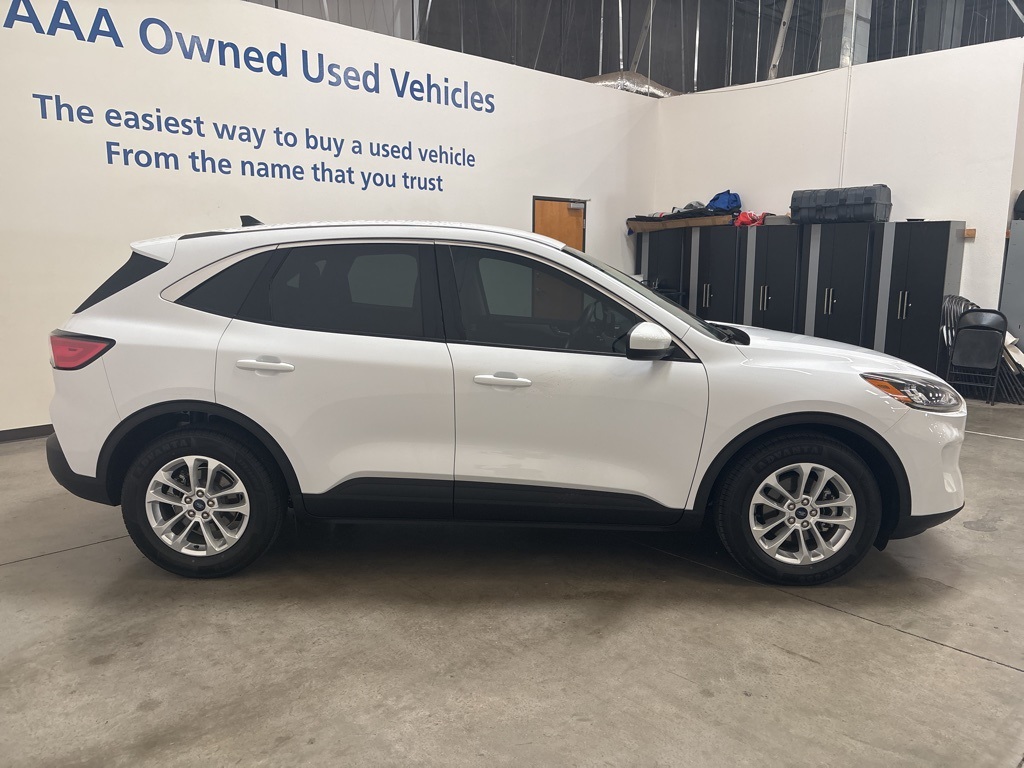 2020 Ford Escape SE photo 8