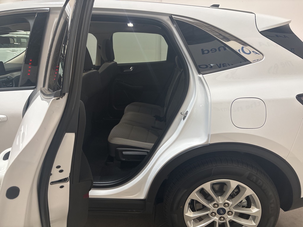 2020 Ford Escape SE photo 15
