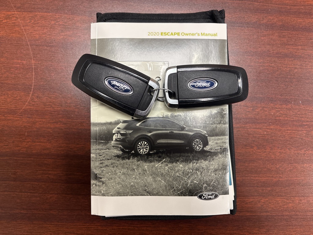 2020 Ford Escape SE photo 23