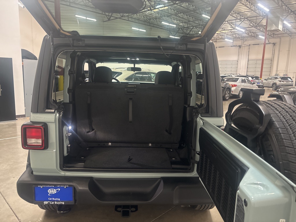 2023 Jeep Wrangler Sport photo 18