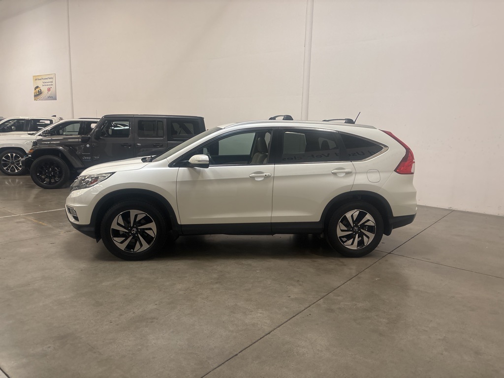 2015 Honda CR-V Touring photo 3