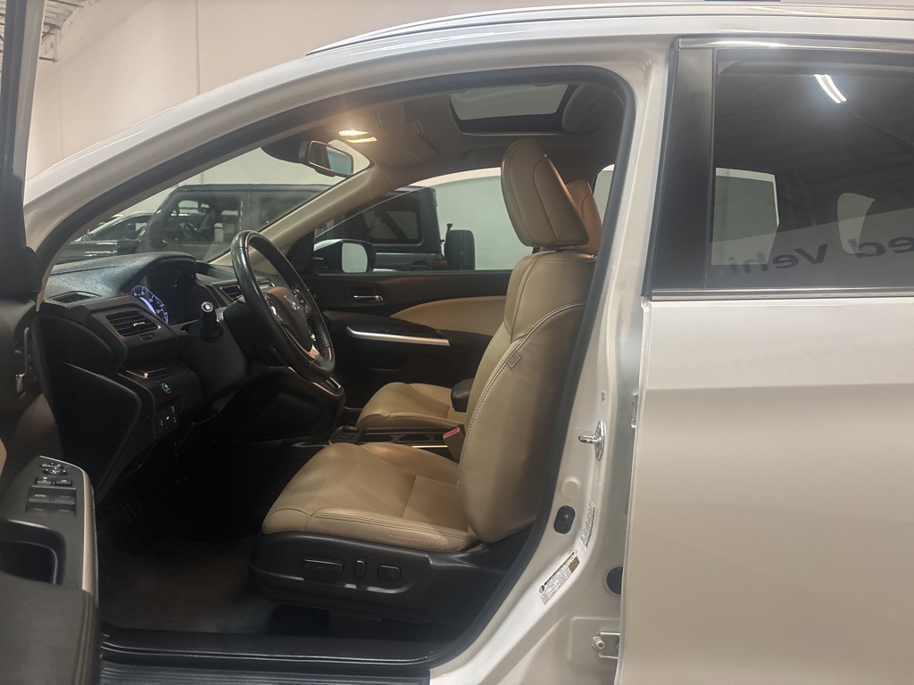 2015 Honda CR-V Touring photo 10