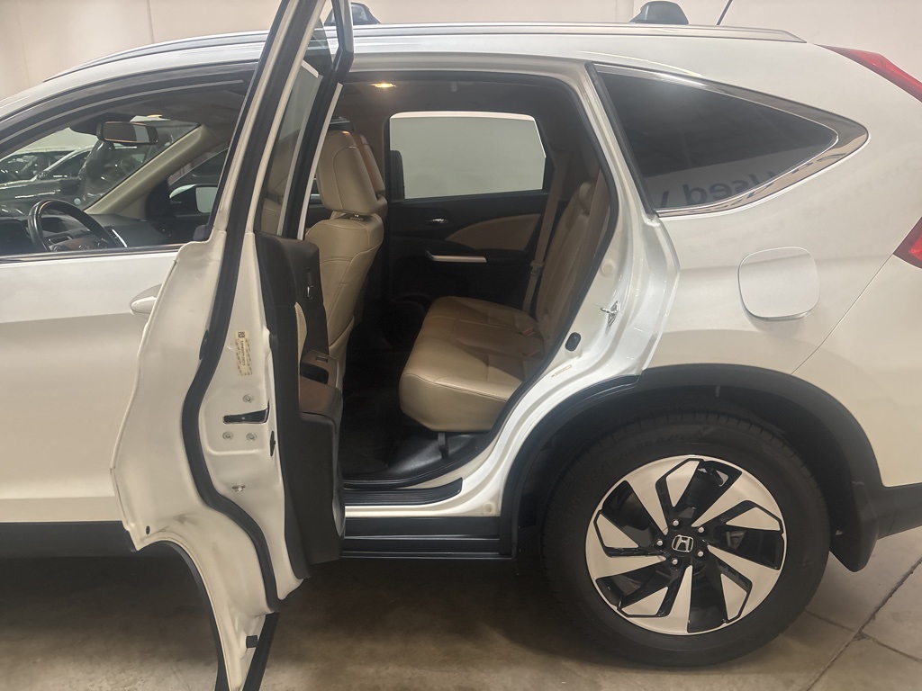 2015 Honda CR-V Touring photo 17