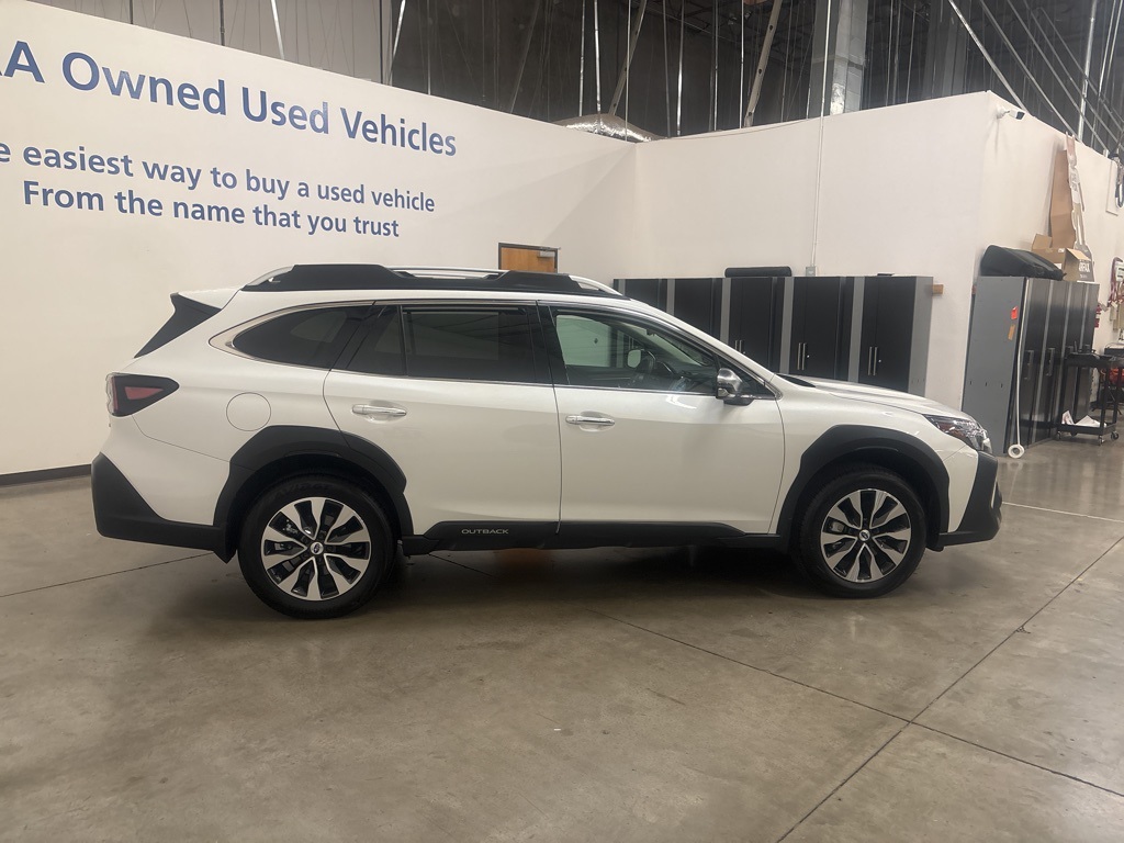 2025 Subaru Outback Touring XT photo 7