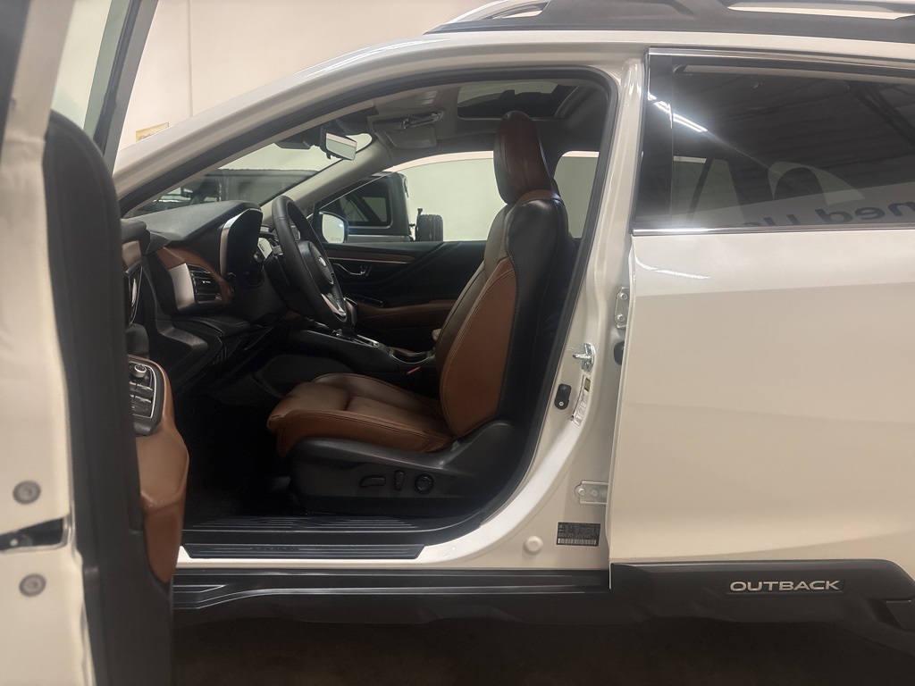 2025 Subaru Outback Touring XT photo 10