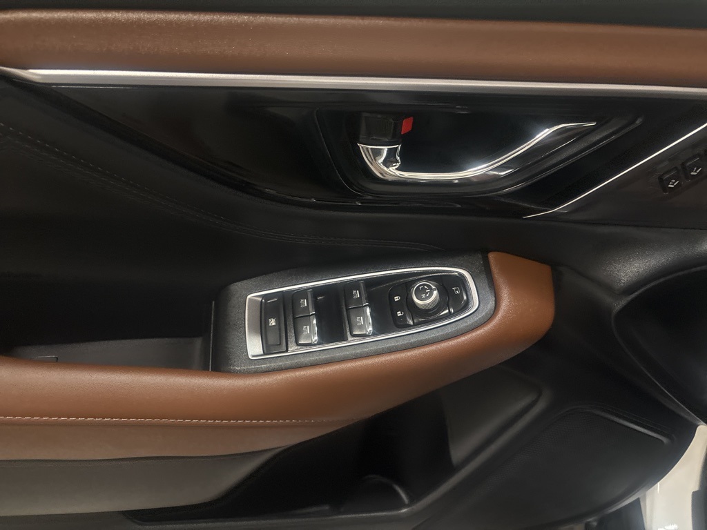 2025 Subaru Outback Touring XT photo 11
