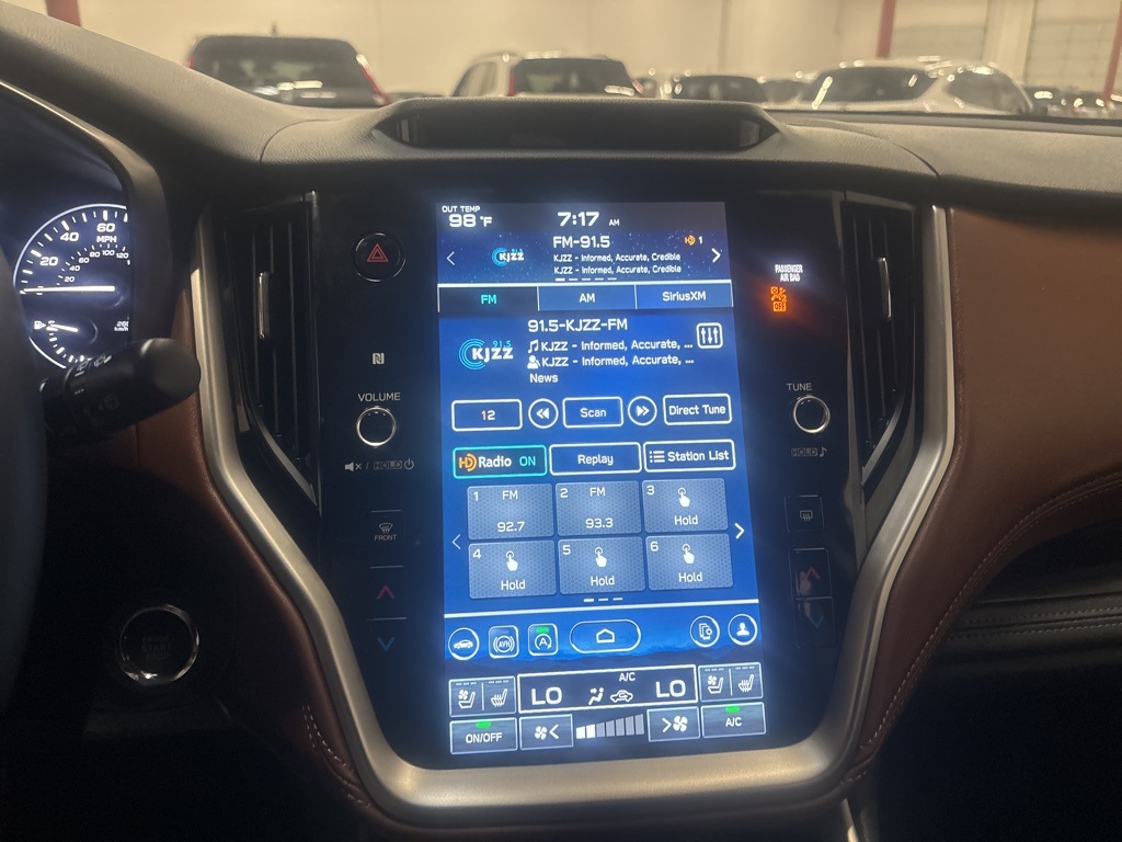 2025 Subaru Outback Touring XT photo 15